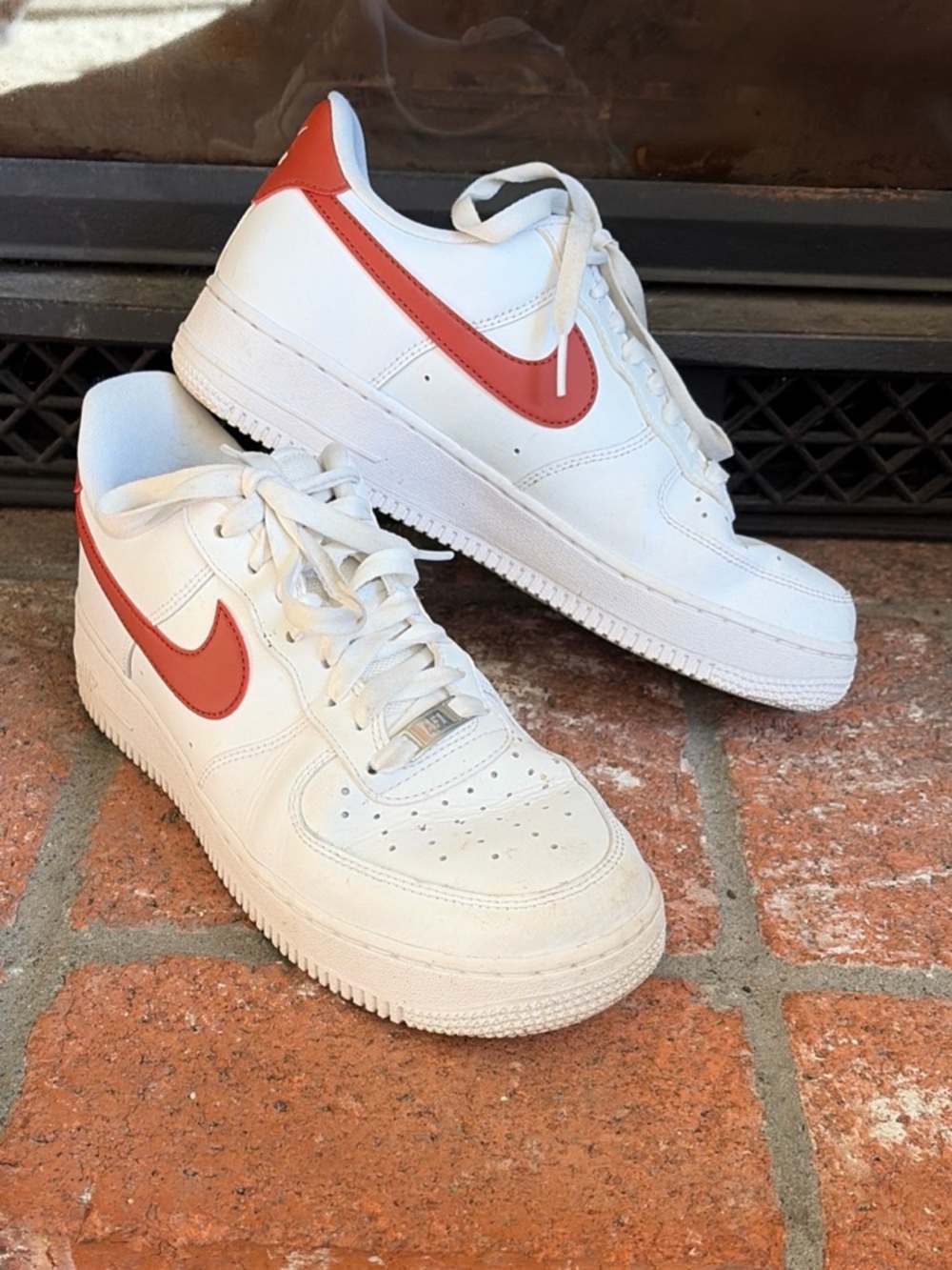 NIKE Air Force 1 ‘07 Low Top- White/Red/Black